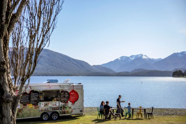테아나우 (Te Anau)